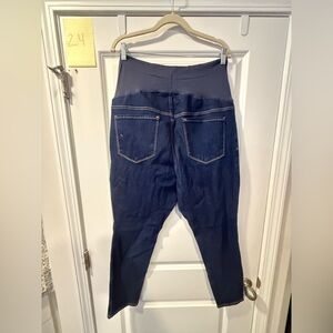 Maternity old navy jeans size 18 short